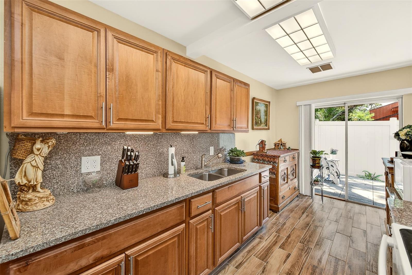 WOODLAKE 1 CONDO - Residential