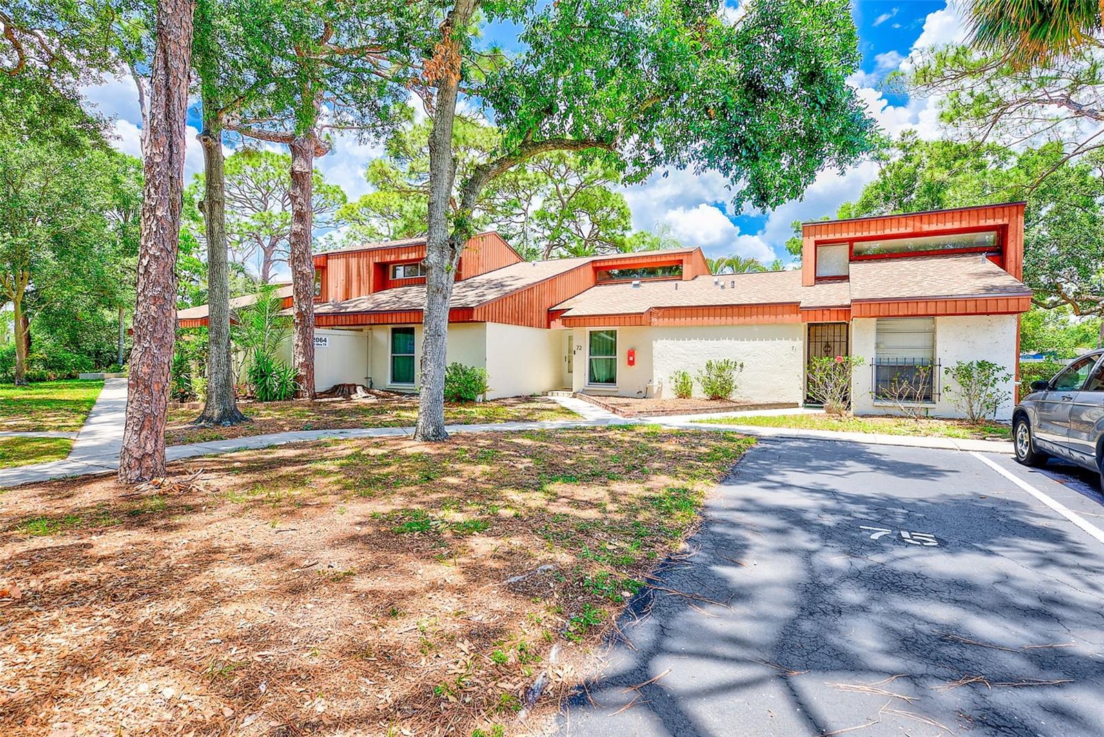 WOODLAKE 1 CONDO - Residential