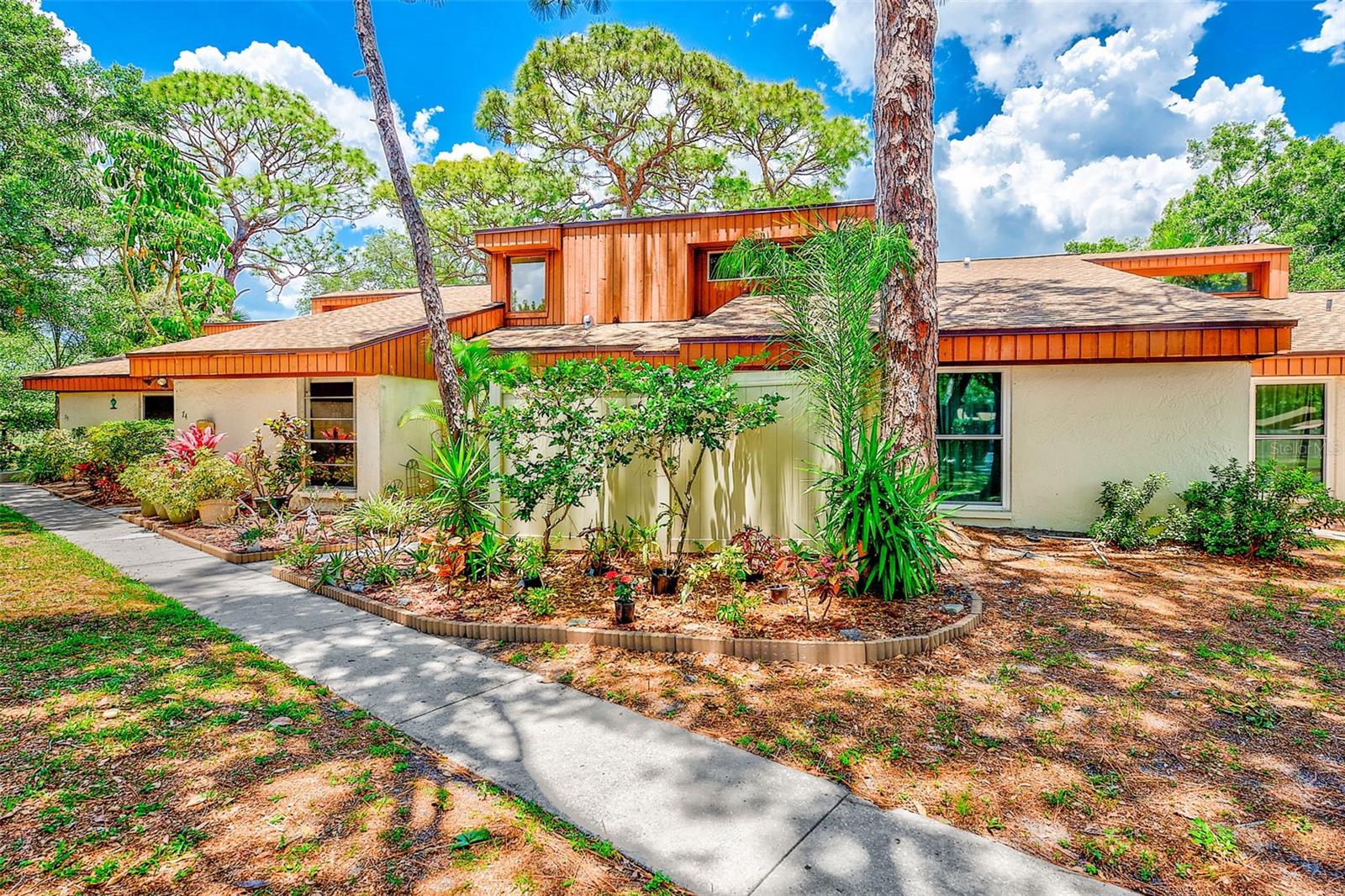 WOODLAKE 1 CONDO - Residential