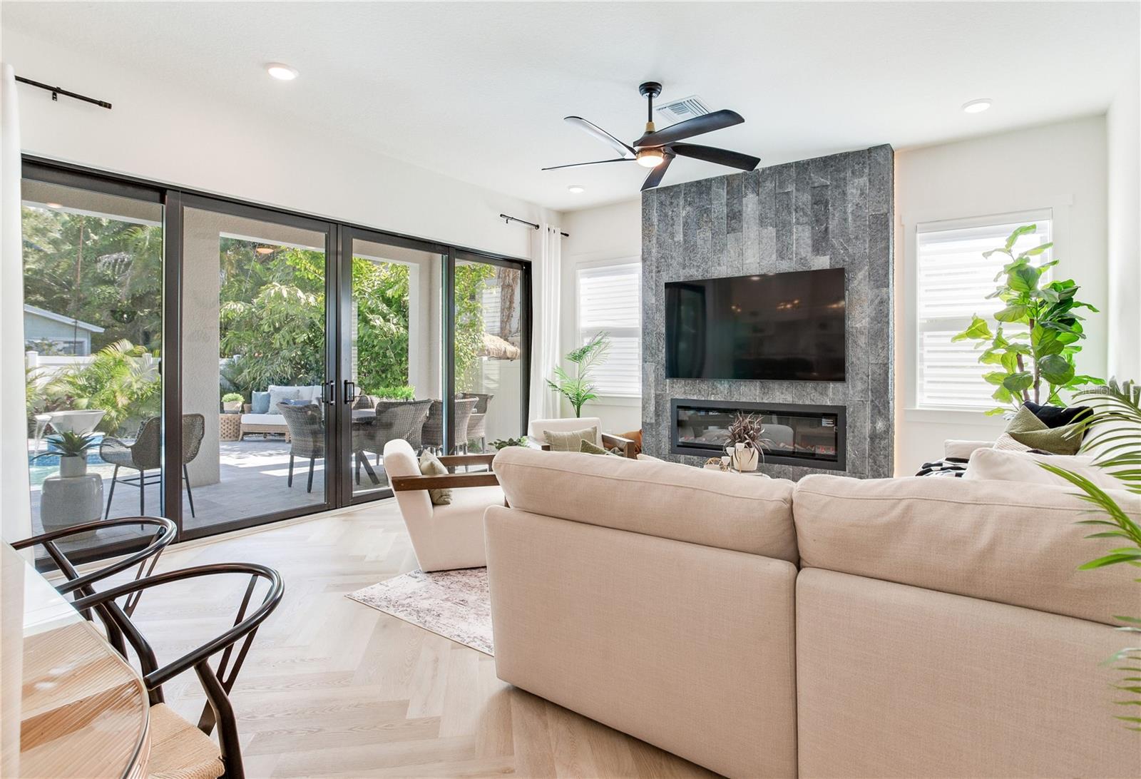 OAK TERRACE - Residential