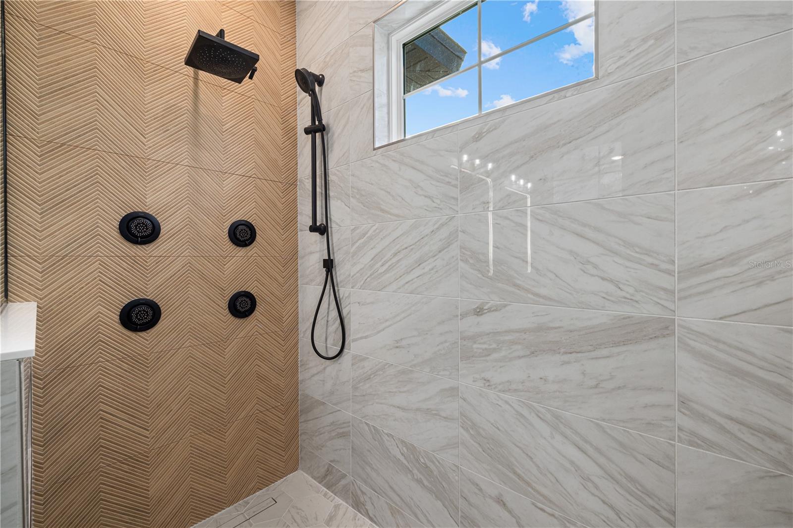 OAK TERRACE - Residential