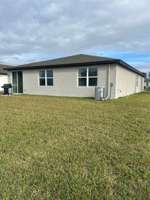 A home in PLANT CITY