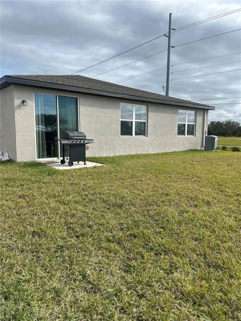 A home in PLANT CITY