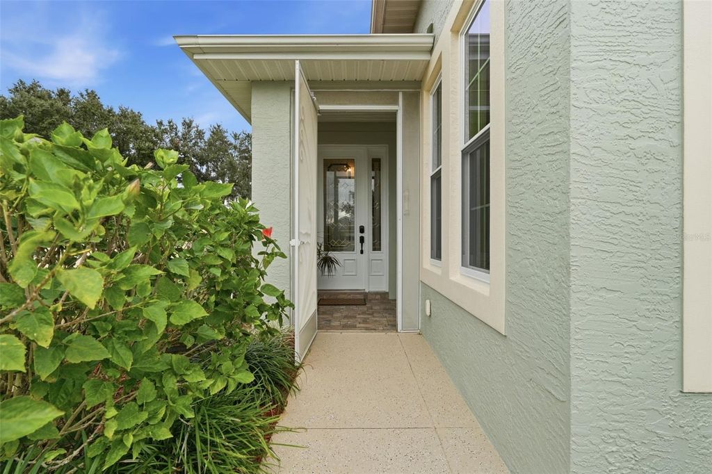 Photo of 6170 Sailboat Avenue, Tavares, FL 32778 (MLS # G5105601)