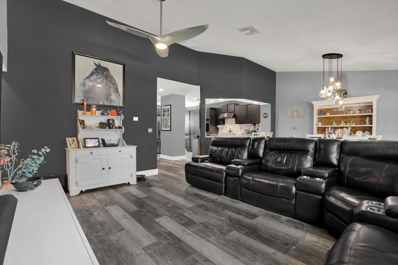 MILLPOND TRACE CONDO - Residential