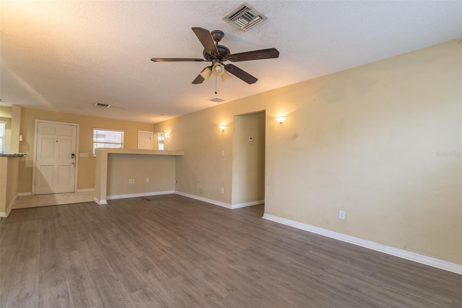 HIGHLAND TERRACE MANOR - Residential