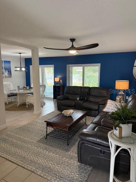 PEBBLE SPGS CLUSTER 6 - Residential Lease