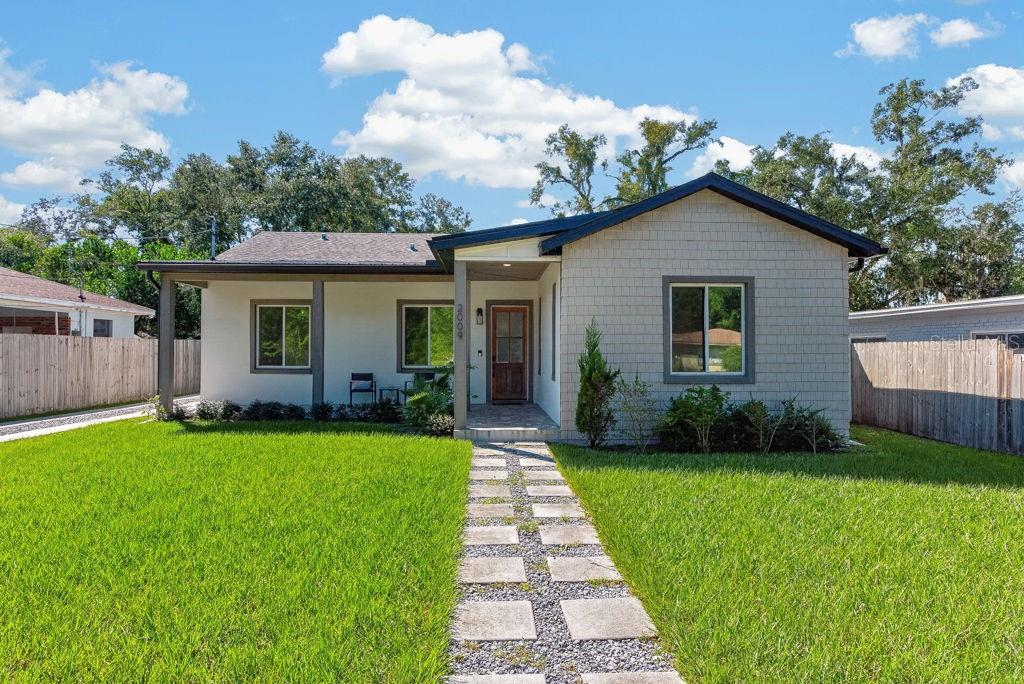 Photo of 2009 E Jean Street, Tampa, FL 33610 (MLS # TB8558632)