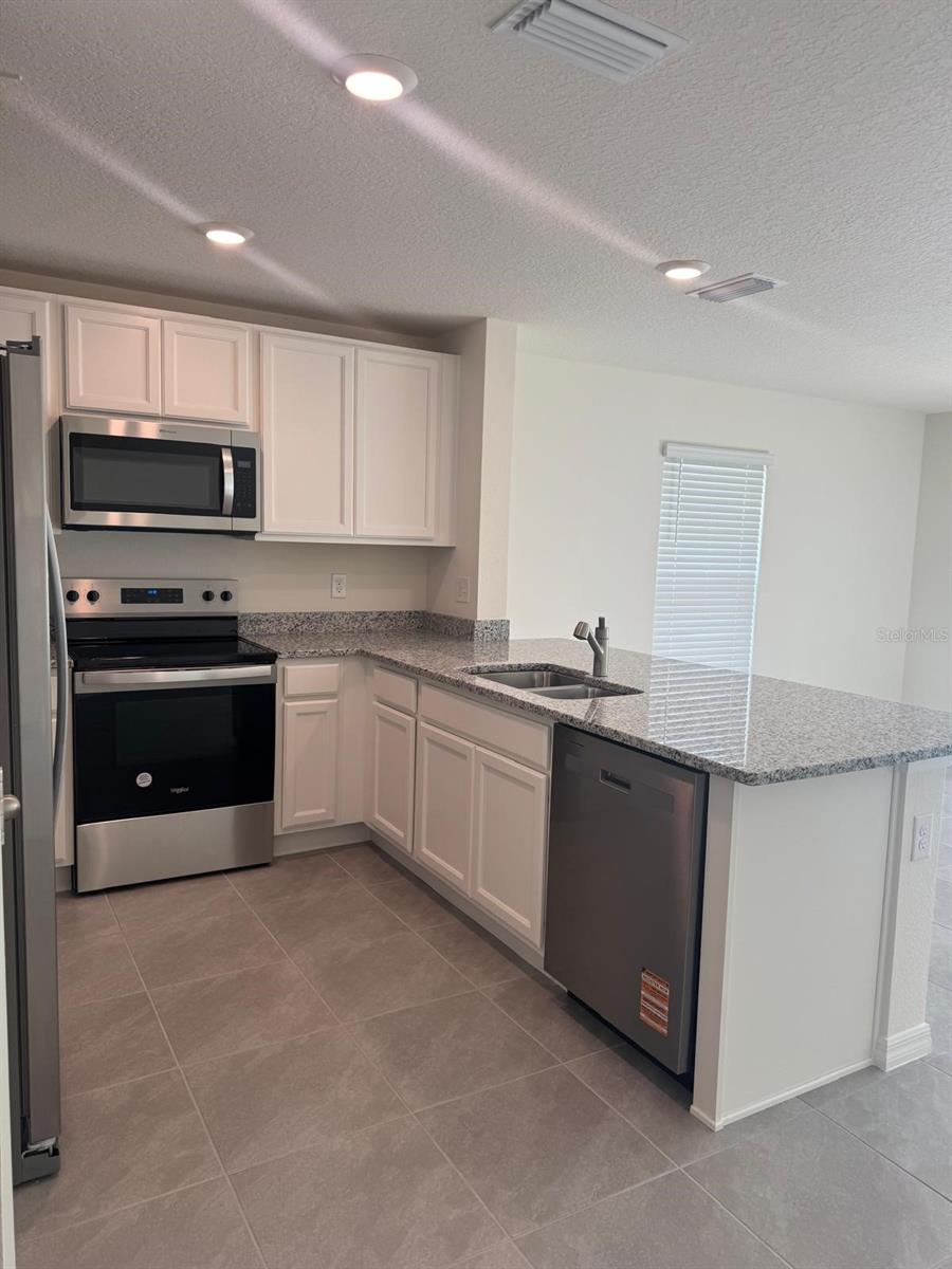 HARMONY WEST TWNHMS - Residential Lease