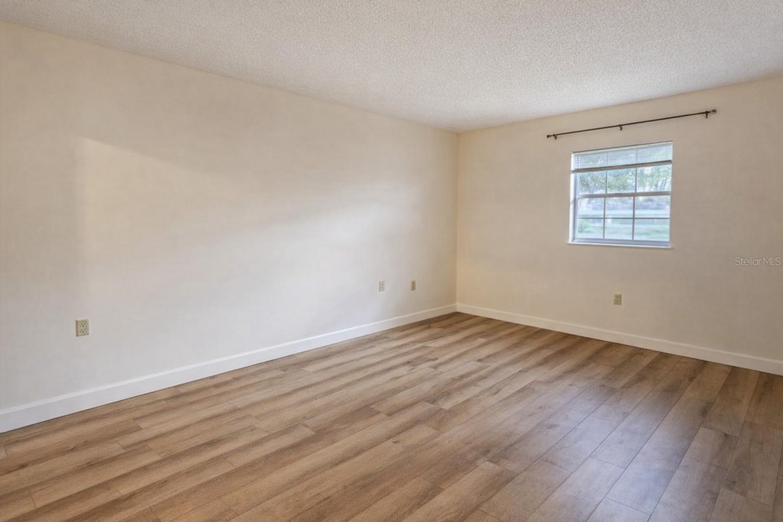 BELLEAIR FOREST - Residential