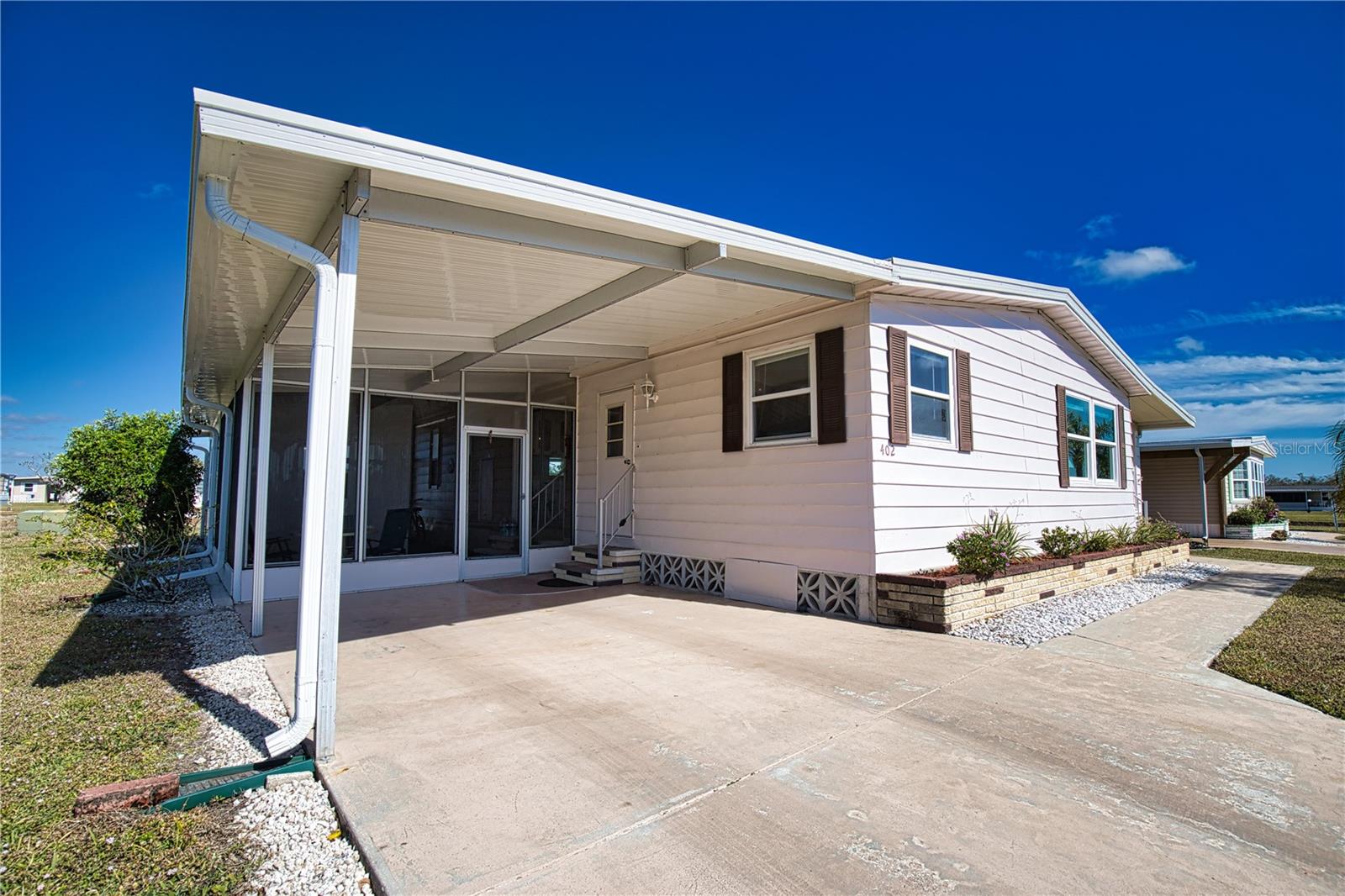 LA CASA MHP CO-OP - Residential