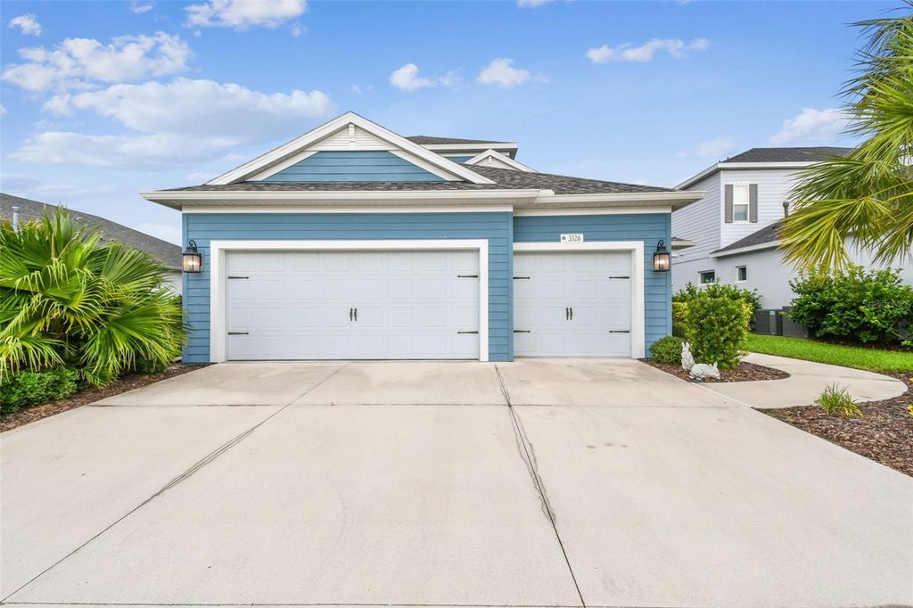 Photo of 3326 Woodmont Drive, Parrish, FL 34219 (MLS # TB8399787)