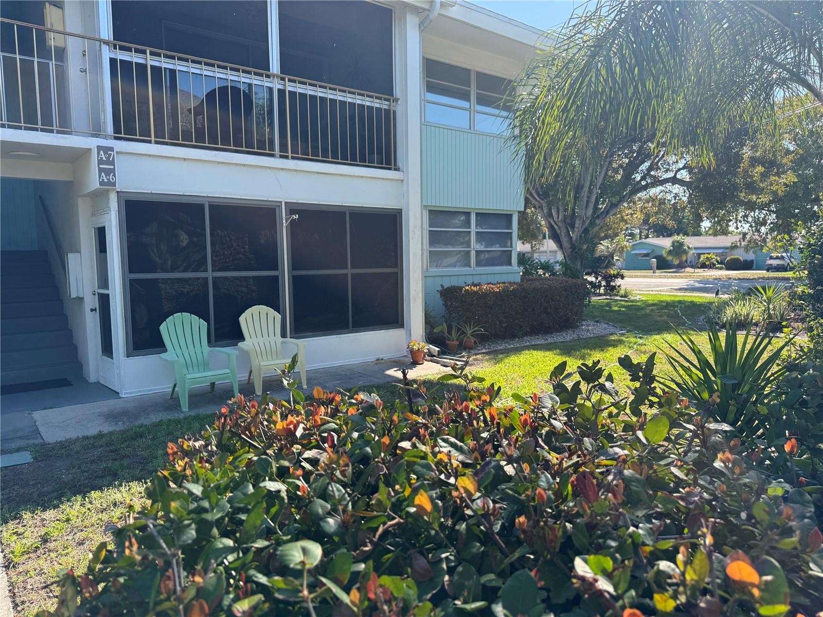 COUNTRY CLUB ESTATES - Residential