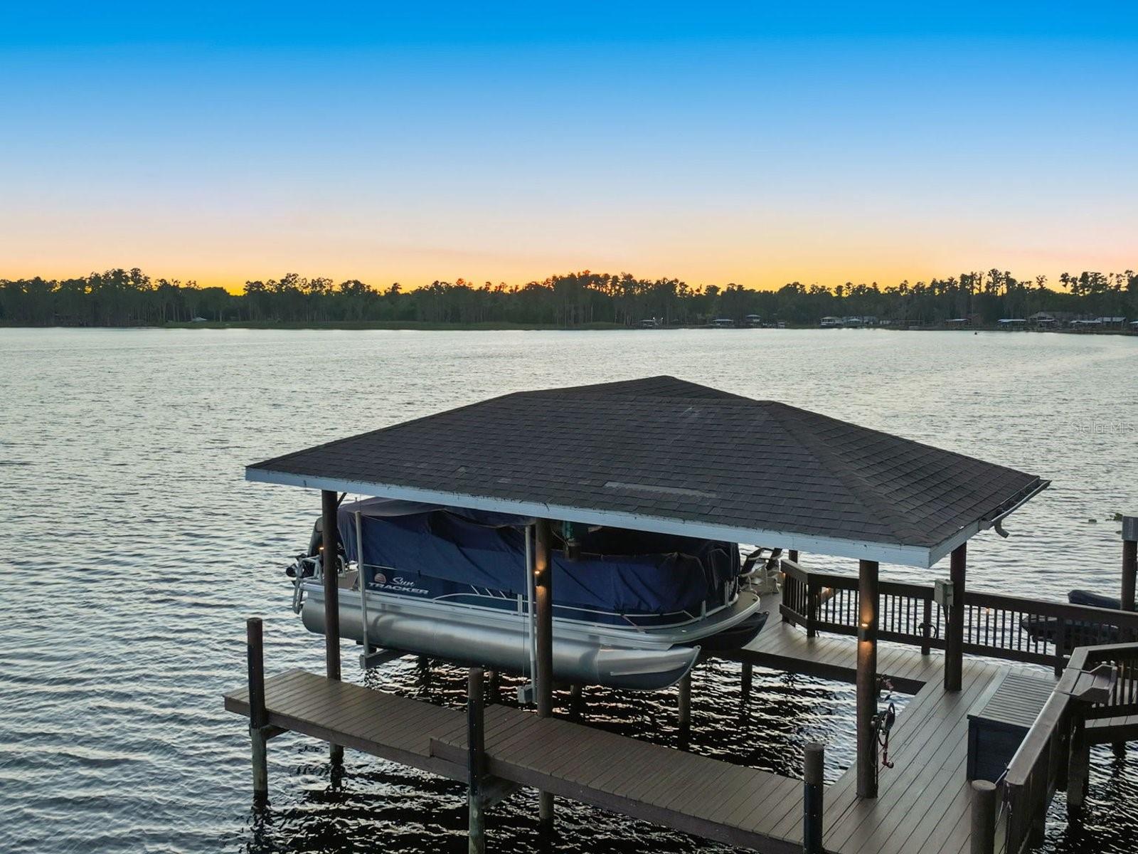 PRESERVE AT LAKE THOMAS - Residential