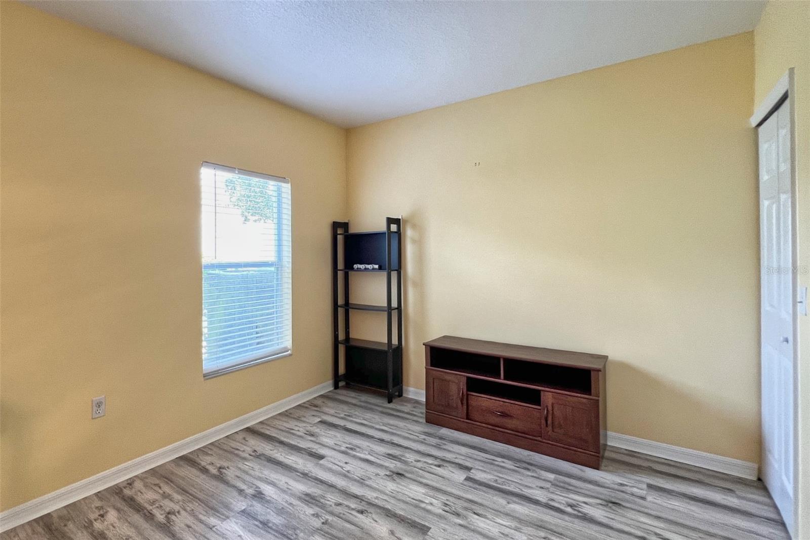 GREENBROOK WALK PH 1 - Residential Lease