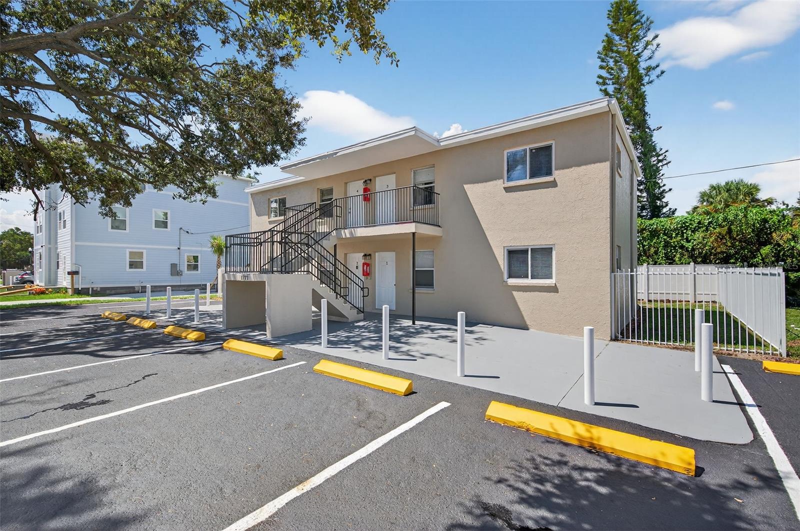 LA PLAZA ADD - Residential Lease