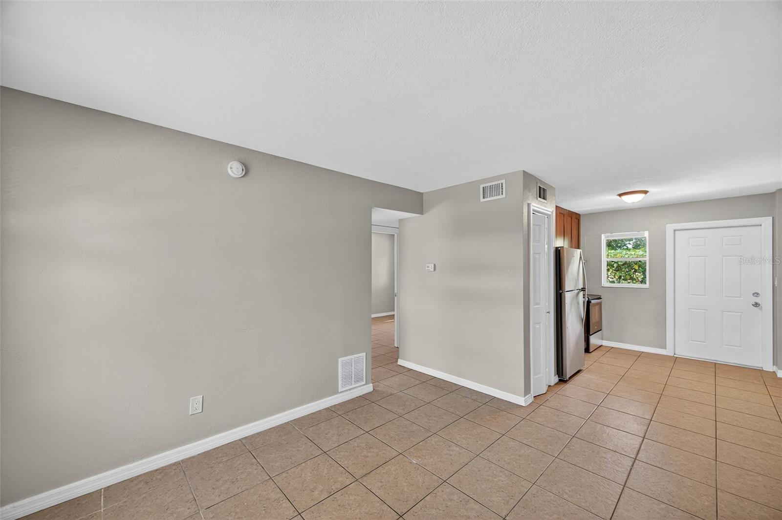 LA PLAZA ADD - Residential Lease