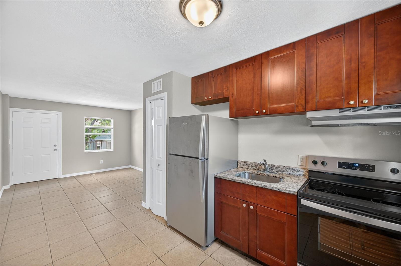 LA PLAZA ADD - Residential Lease