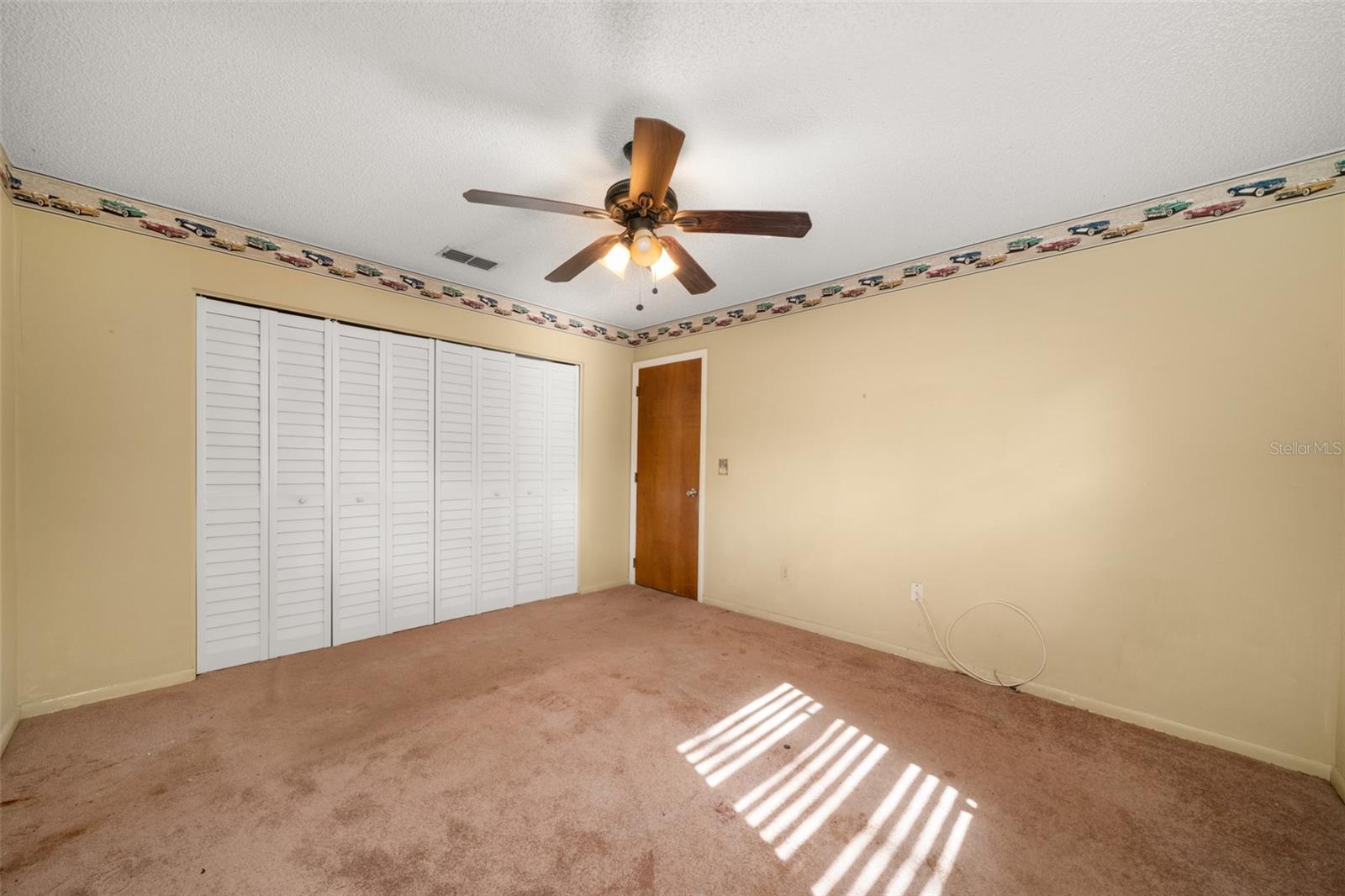 AVON PARK LAKES - Residential