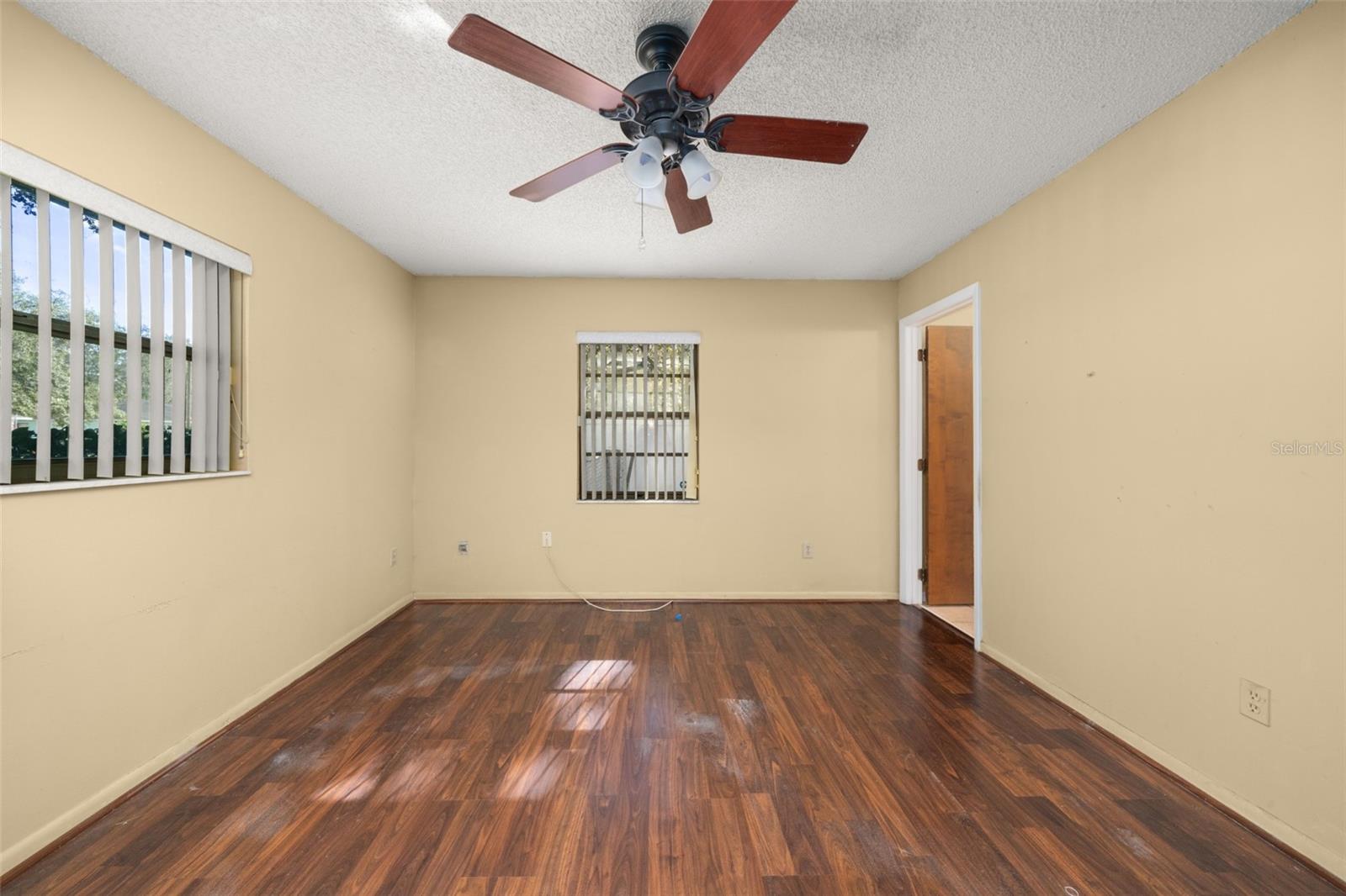 AVON PARK LAKES - Residential