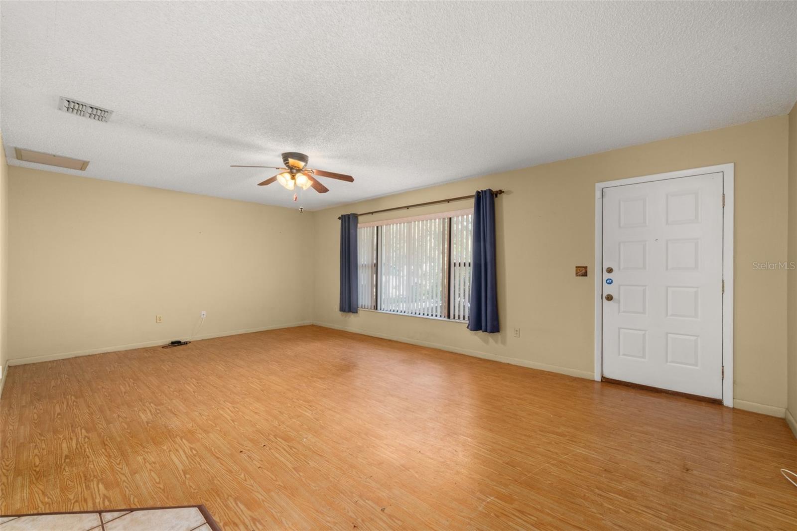 AVON PARK LAKES - Residential