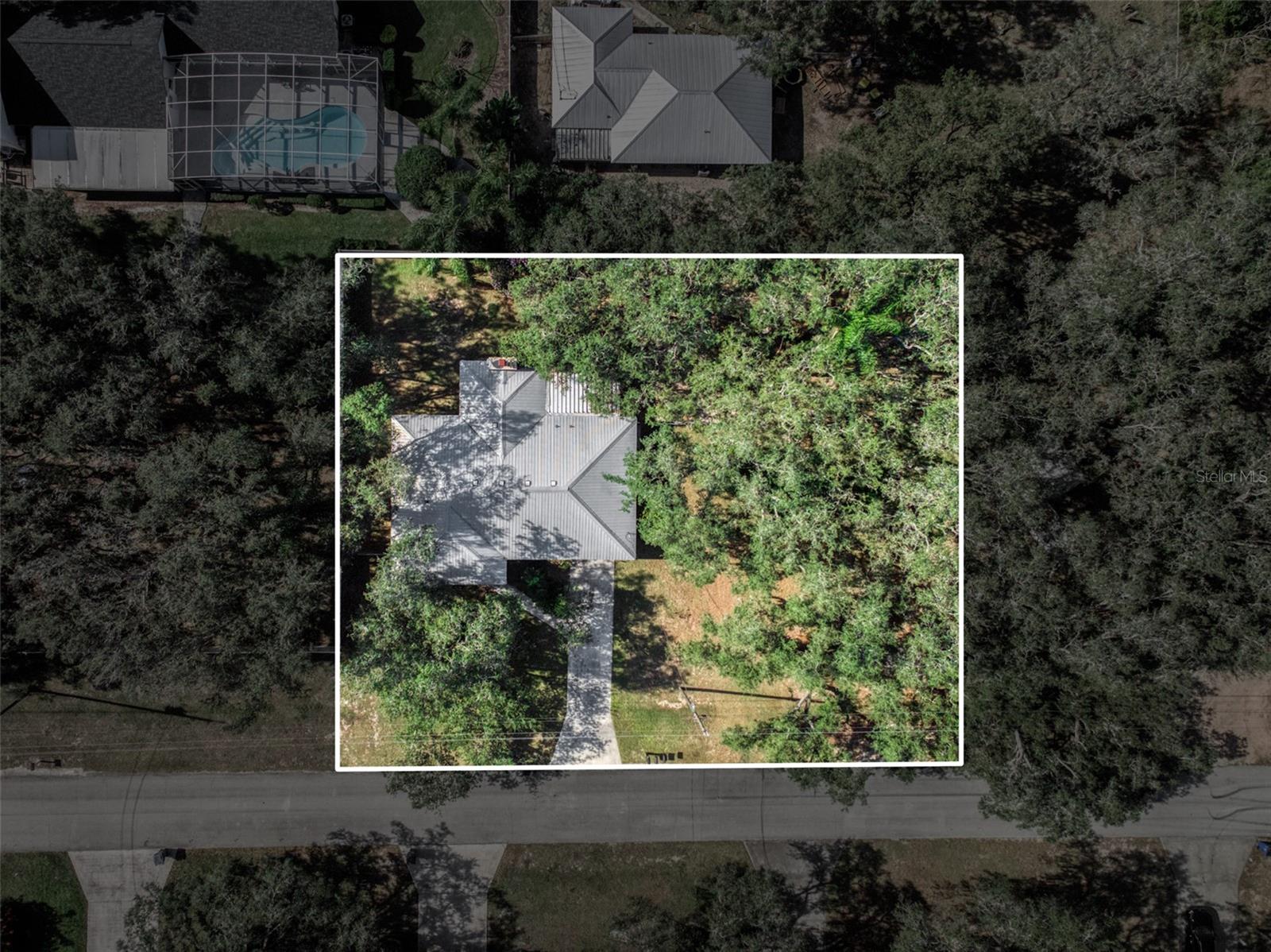 AVON PARK LAKES - Residential