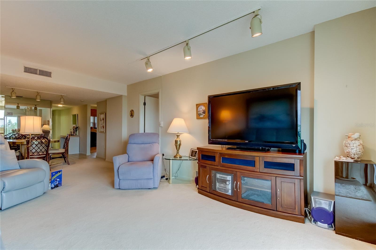 CHATEAU TOWER CONDO - Residential