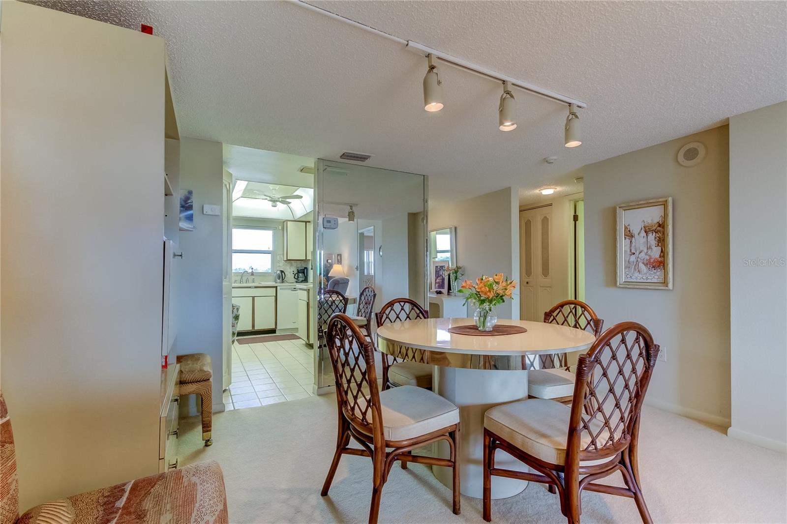 CHATEAU TOWER CONDO - Residential