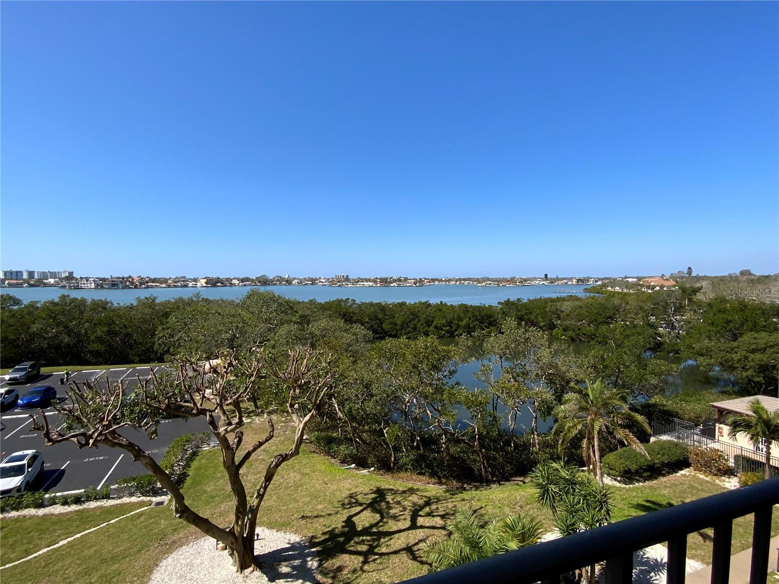 CHATEAU TOWER CONDO - Residential