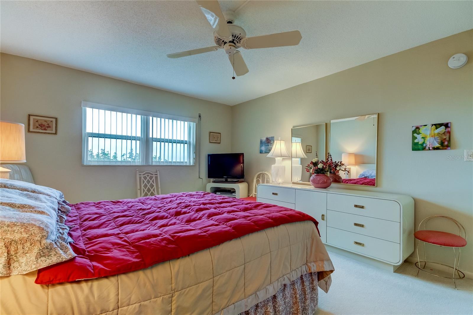 CHATEAU TOWER CONDO - Residential