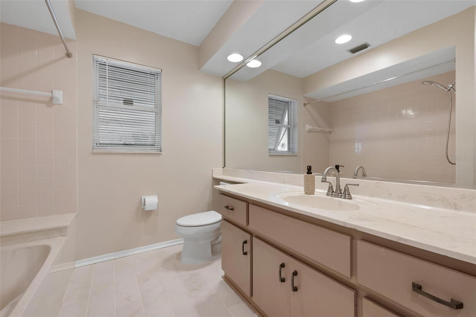 SOUTHWOOD - Residential