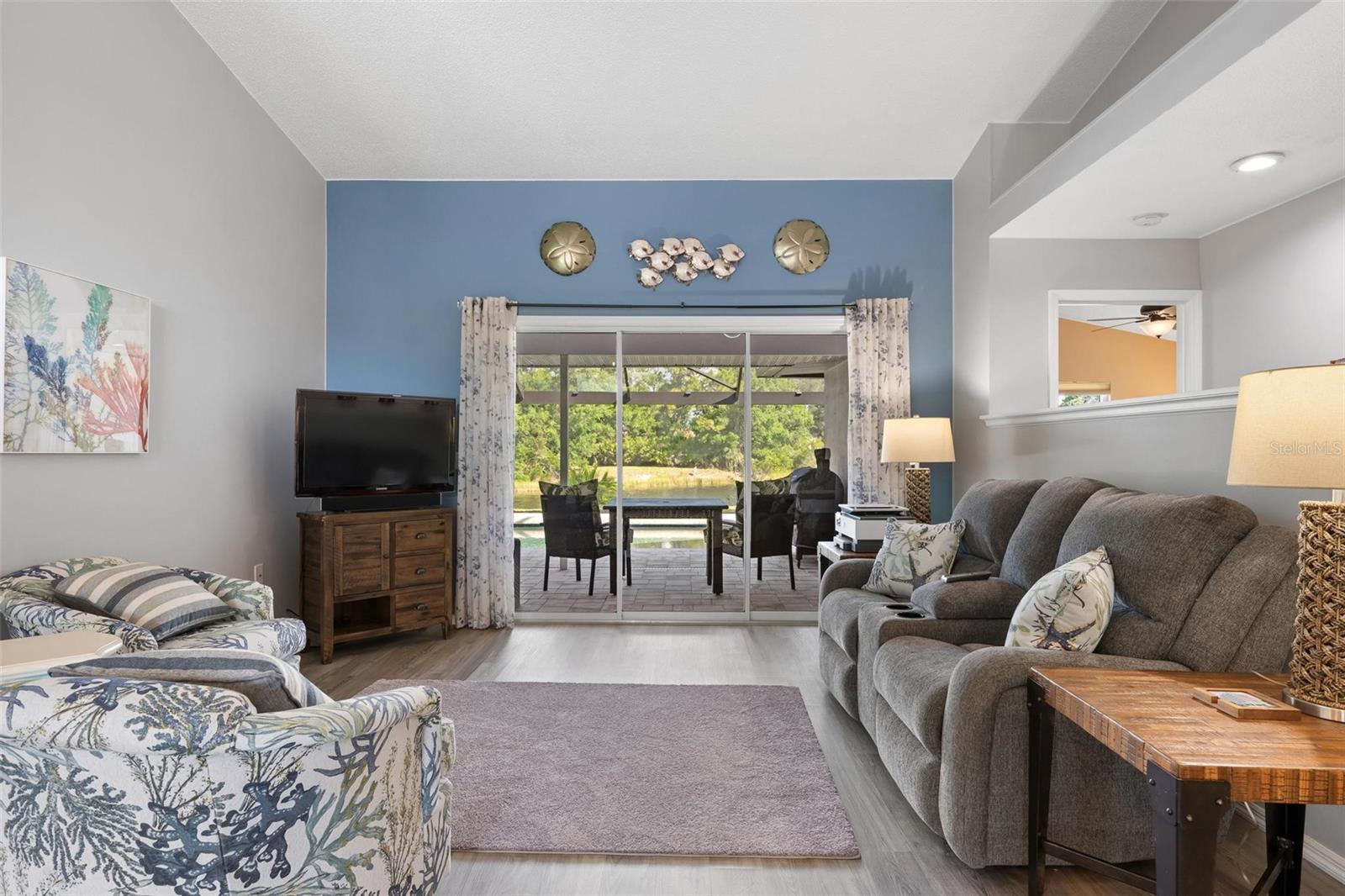 5009 SOUTHERN PINE CIRCLE