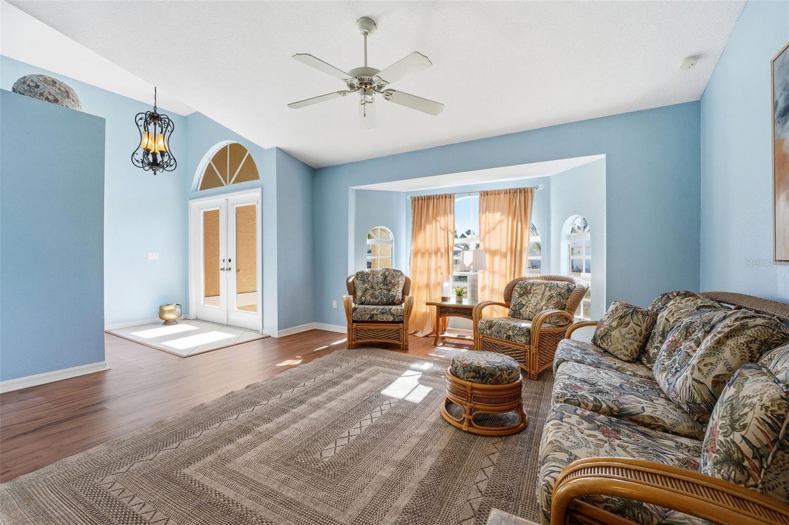 1712 LANSDALE AVENUE