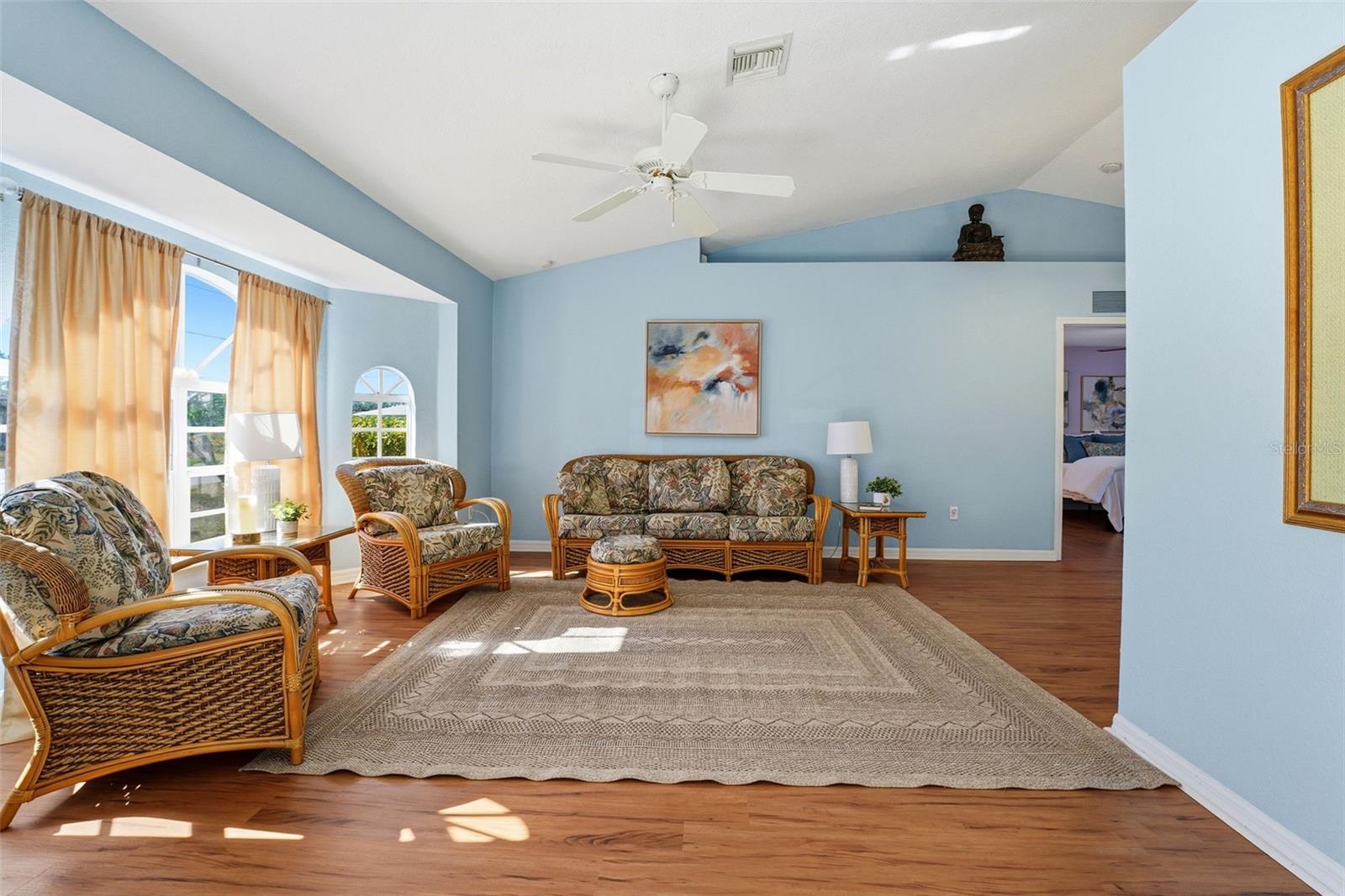 1712 LANSDALE AVENUE