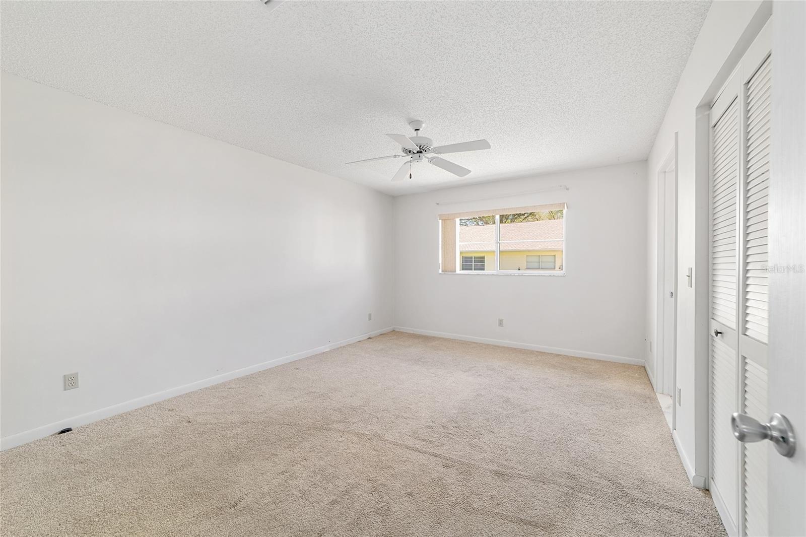 ON TOP OF THE WORLD - Residential