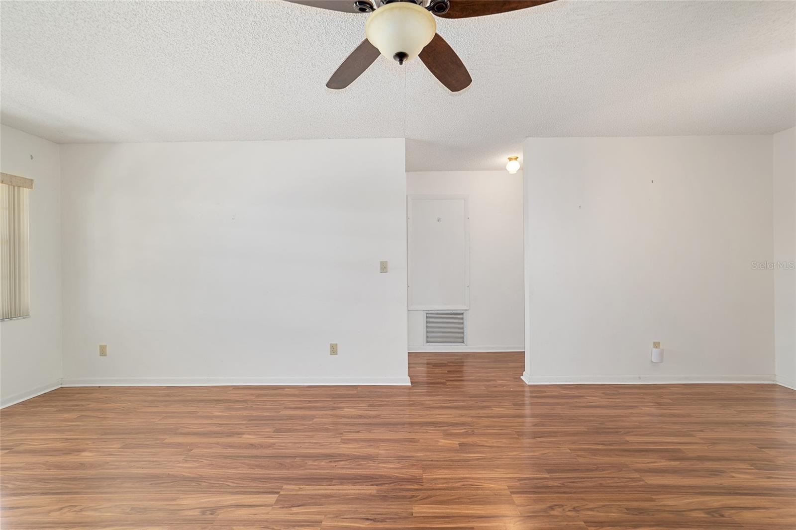 ON TOP OF THE WORLD - Residential