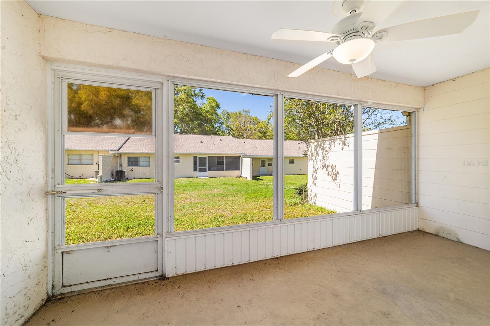 ON TOP OF THE WORLD - Residential