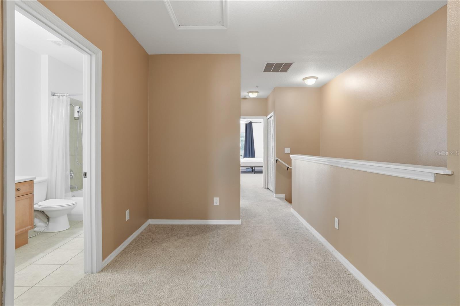 VILLA CAPRI/METROWEST - Residential