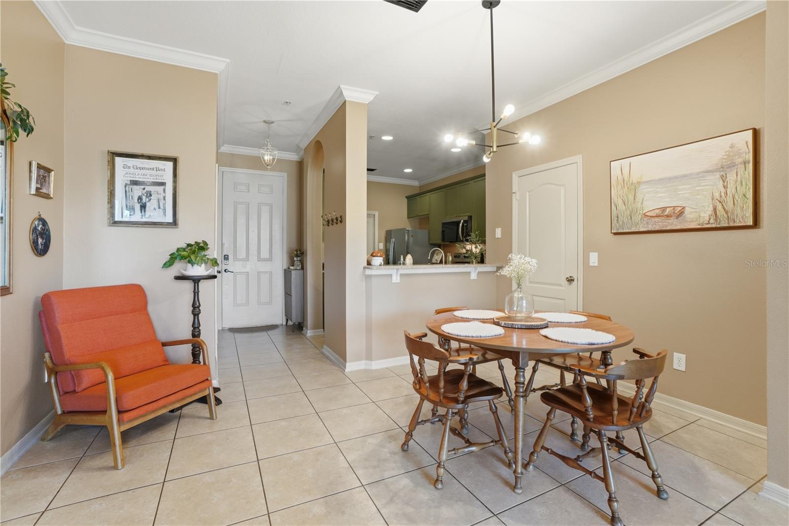 VILLA CAPRI/METROWEST - Residential