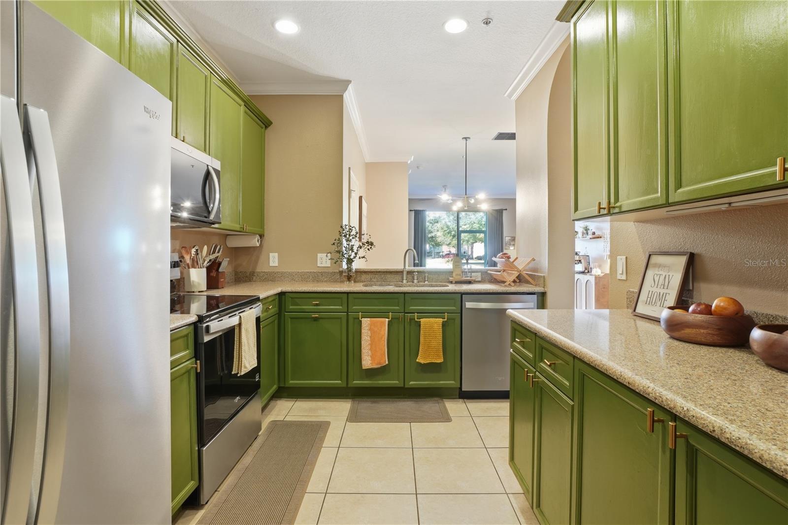 VILLA CAPRI/METROWEST - Residential