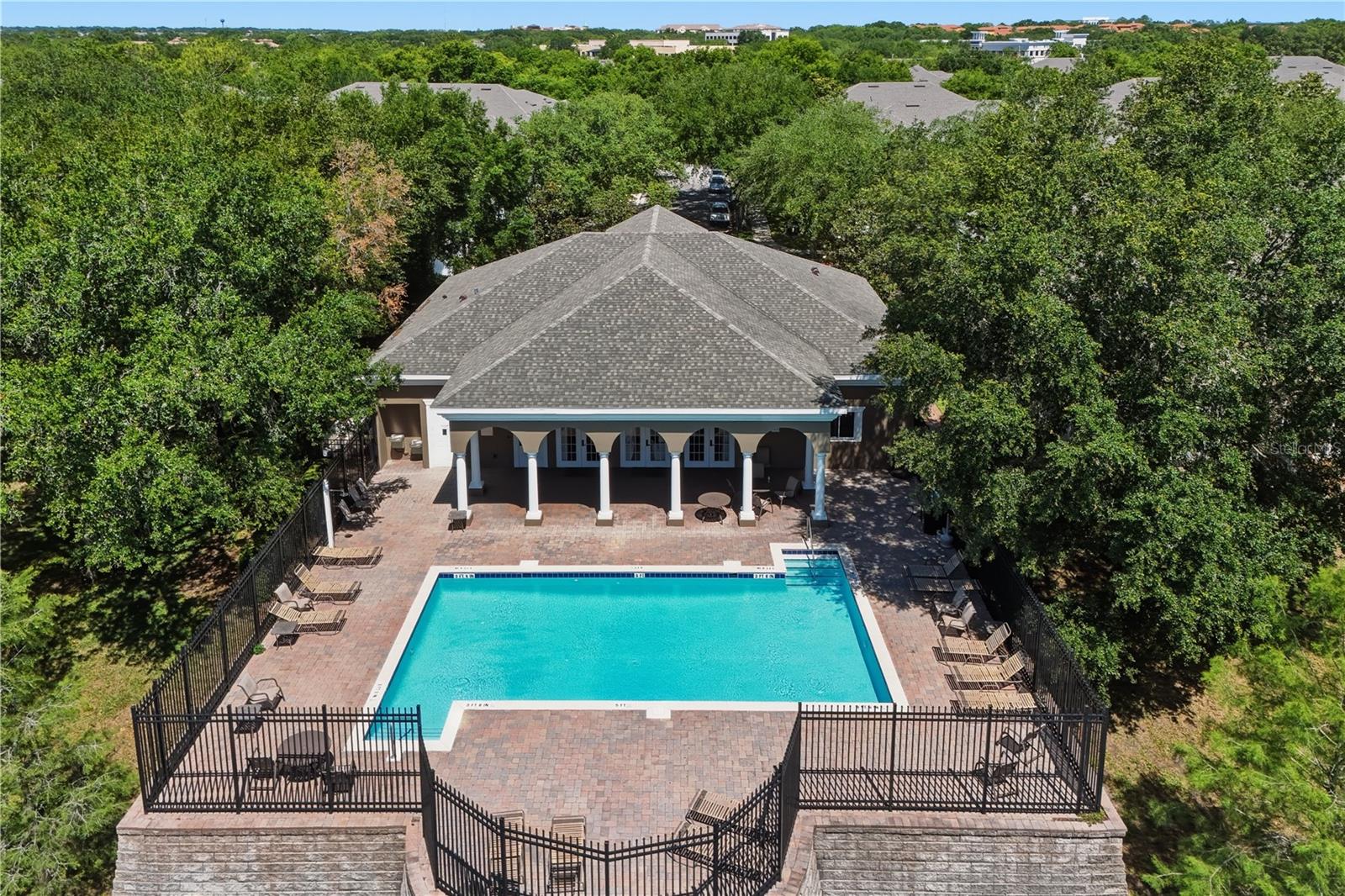 VILLA CAPRI/METROWEST - Residential