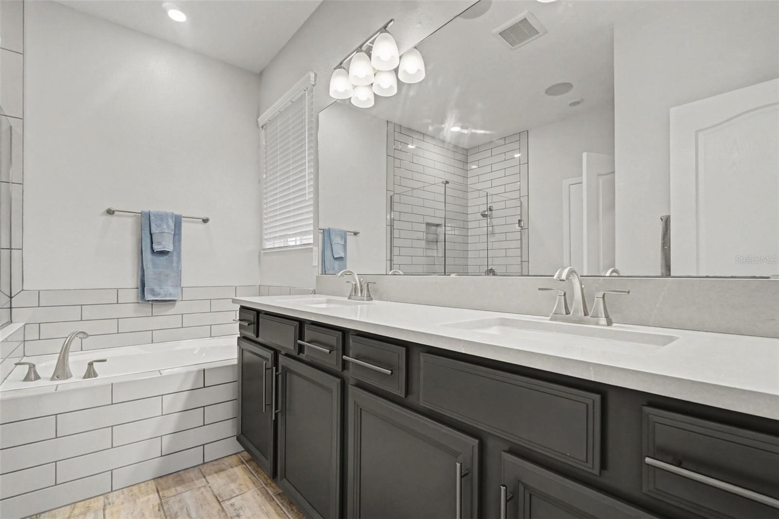 CADENCE PARK - Residential