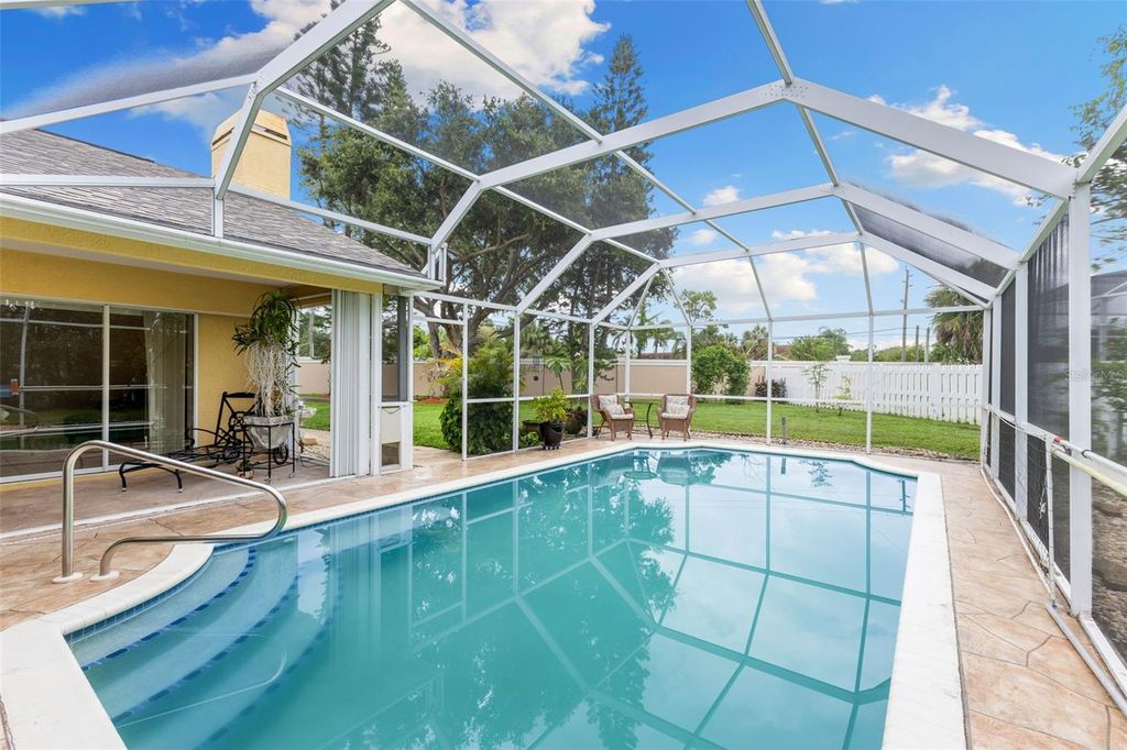 Photo of 6118 56th Terrace E, Bradenton, FL 34203 (MLS # A4657982)