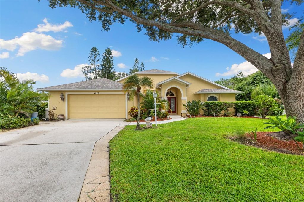 Photo of 6118 56th Terrace E, Bradenton, FL 34203 (MLS # A4657982)