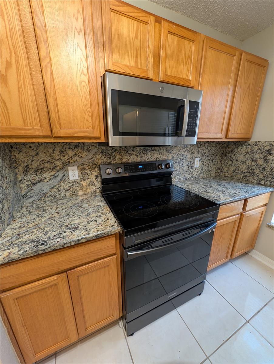 ASHBURN SQUARE TWNHMS - Residential Lease