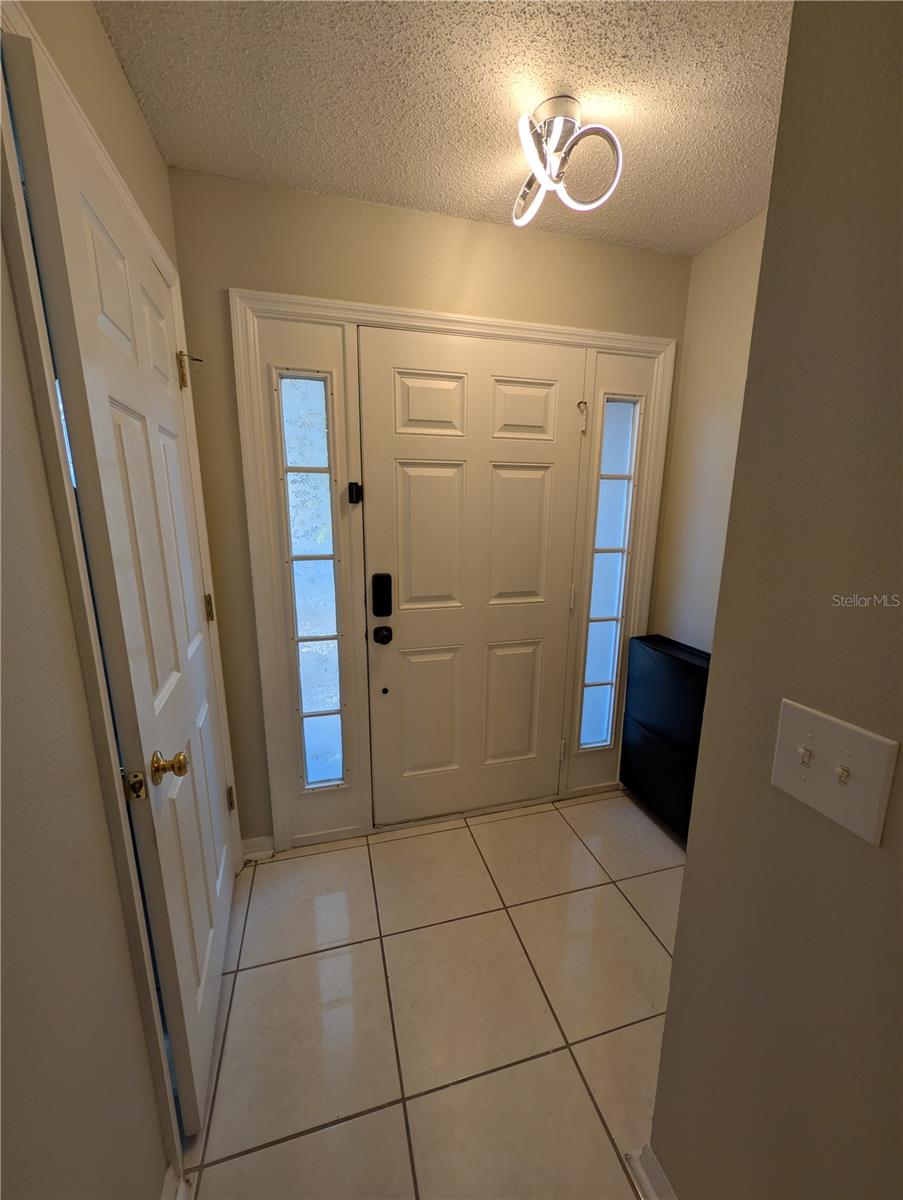 ASHBURN SQUARE TWNHMS - Residential Lease