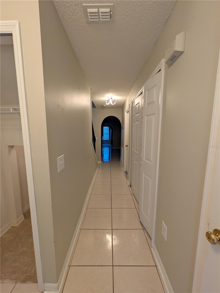 ASHBURN SQUARE TWNHMS - Residential Lease