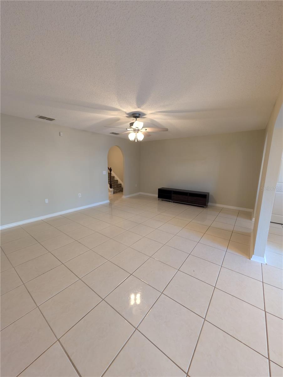 ASHBURN SQUARE TWNHMS - Residential Lease