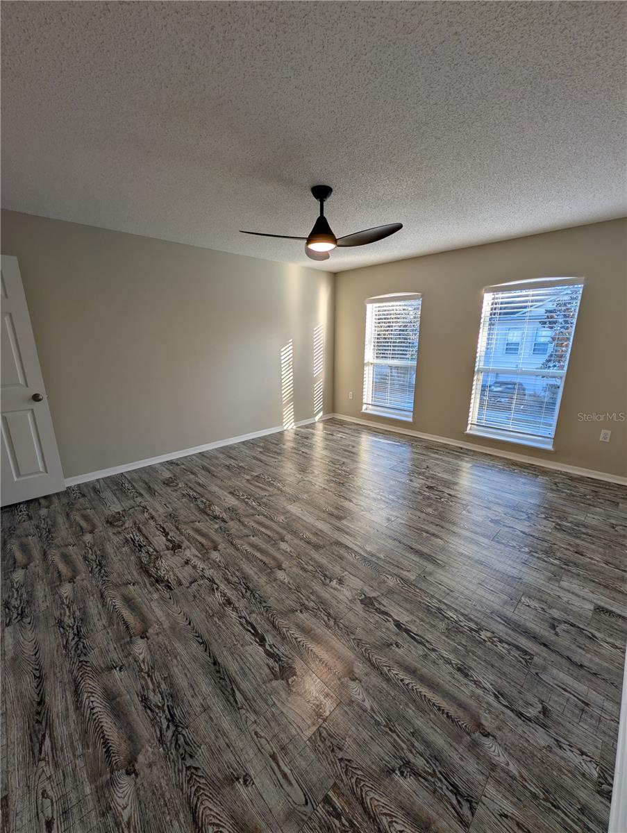 ASHBURN SQUARE TWNHMS - Residential Lease