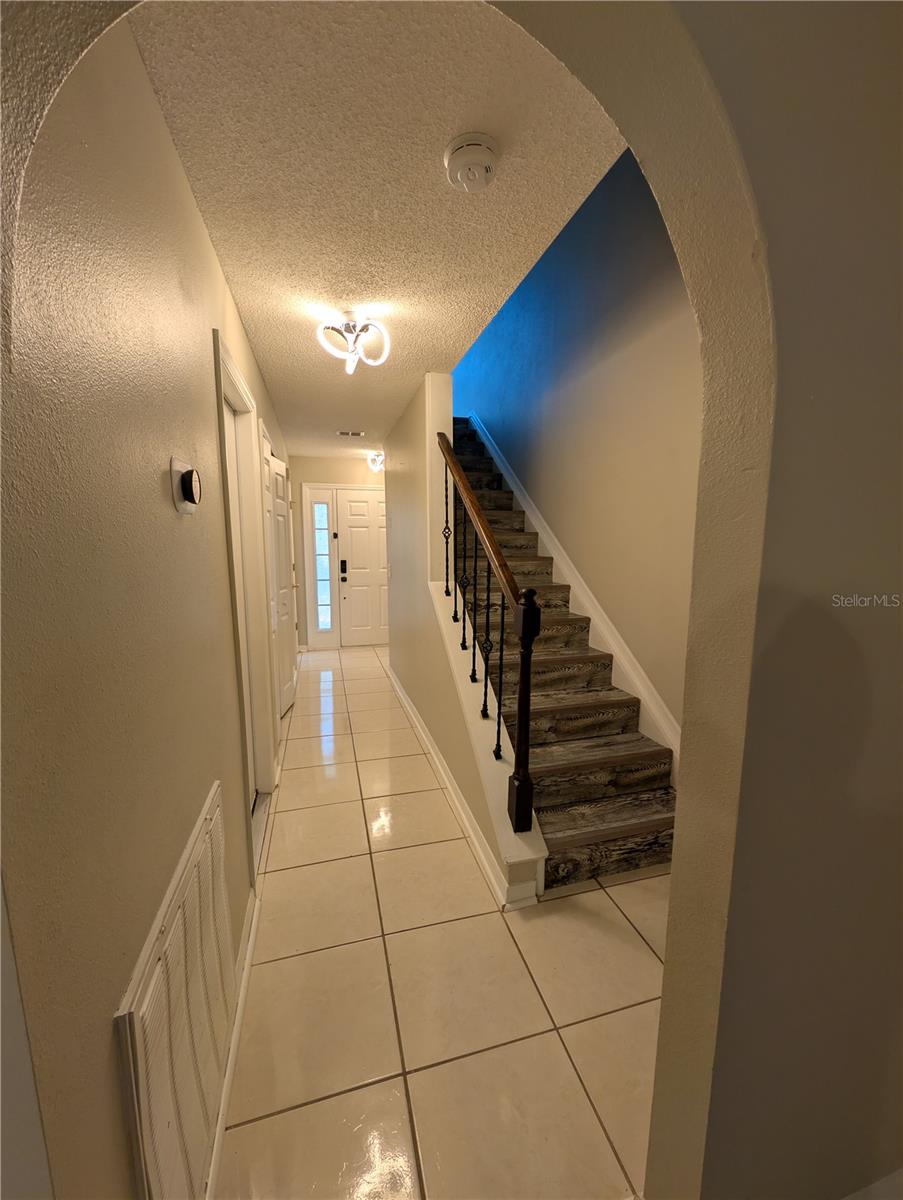 ASHBURN SQUARE TWNHMS - Residential Lease